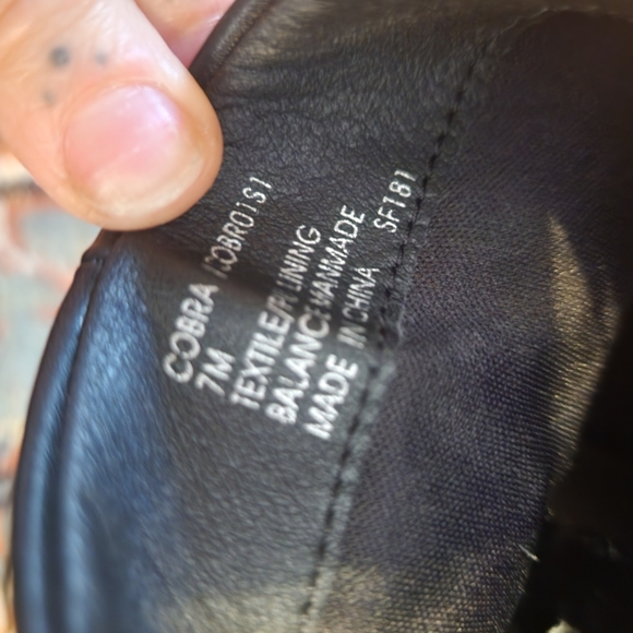 Steve Madden Cobra - Picture 4 of 5